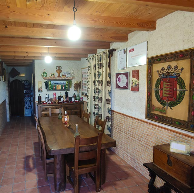 Sala de catas de la Bodega en Valladolid Lagar del Duque, en Fuensaldaña, dentro de la DO Cigales
